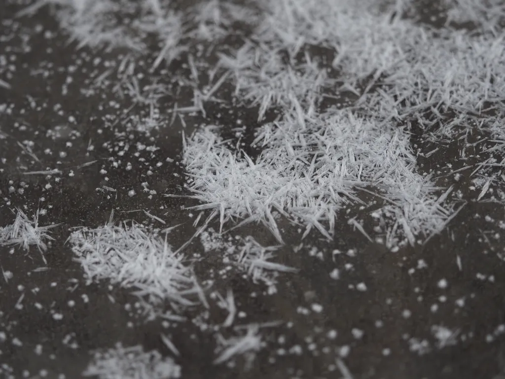 snow formed into thin needles